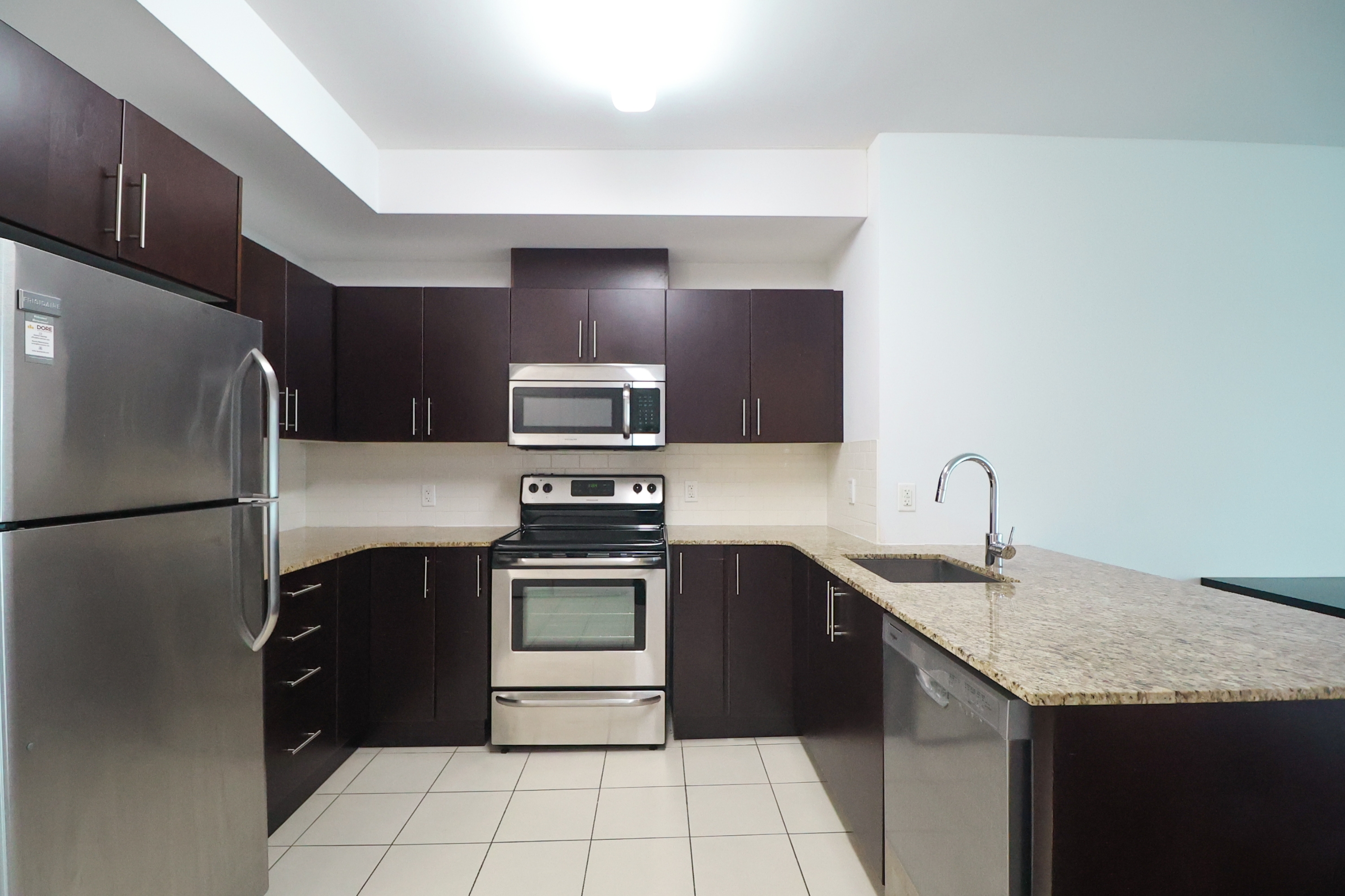 242 Rideau Street - 2102