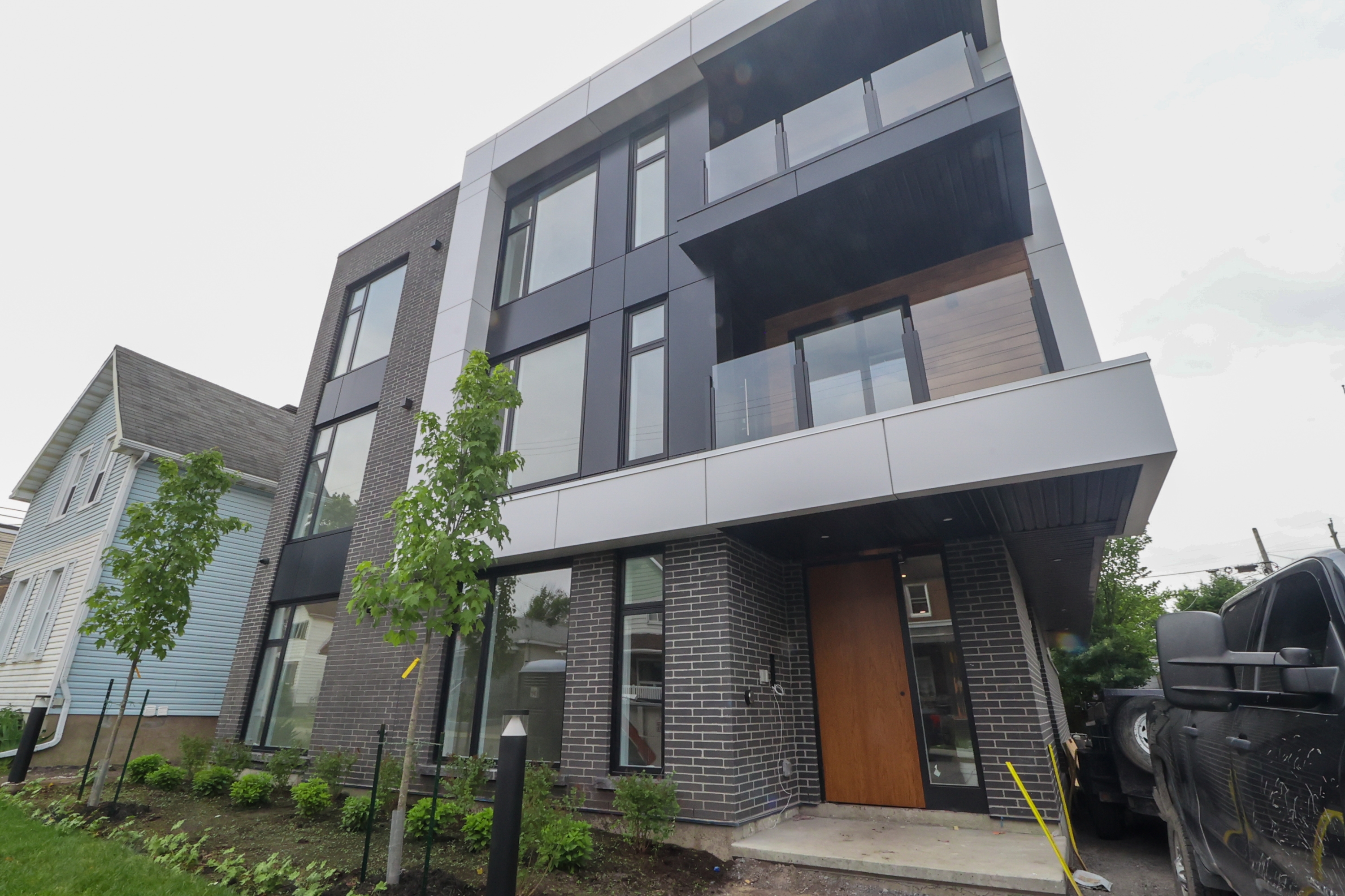 174 Ethel Street - 301