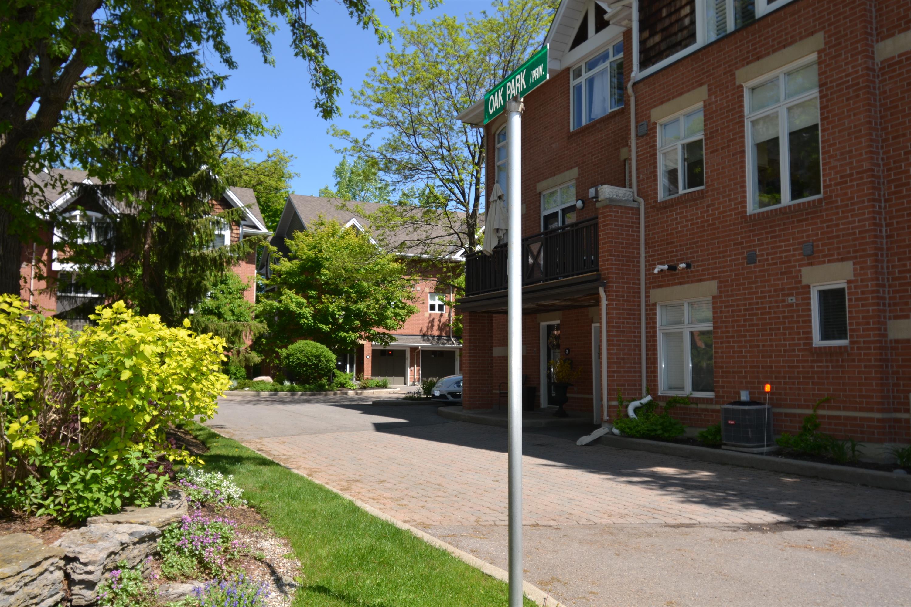 11 Oak Park Private - 1