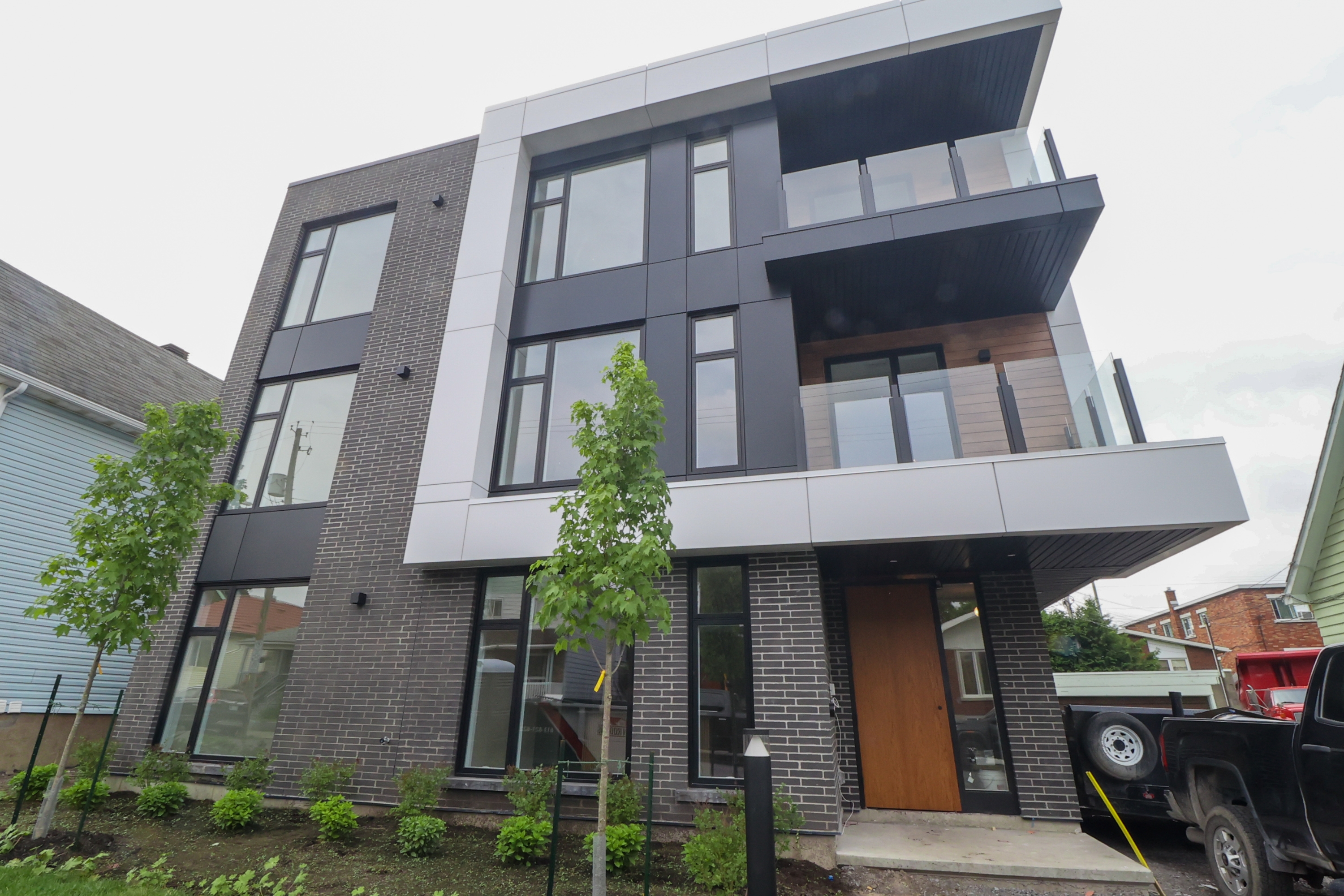 174 Ethel Street - 302